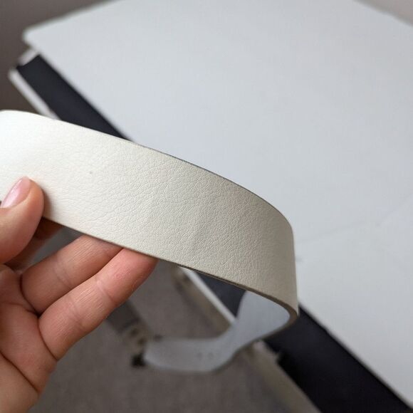 Y2K White Flower Buckle Belt – 2001 Great American Products – Fits 33.5–38.5 - Picture 8 of 9